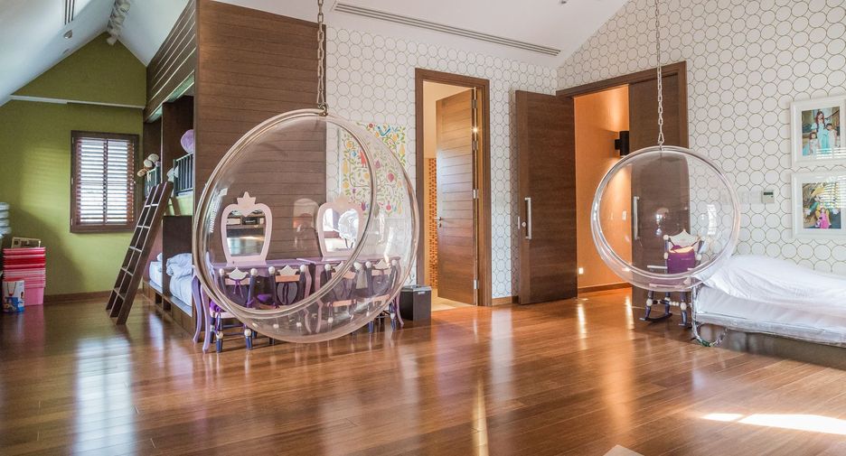Haus zum Kauf und zur Miete mit 6 Zimmer in Watthana, Bangkok