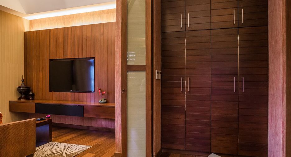 Casa en venta y en alquiler de 6 habitaciones en Watthana, Bangkok