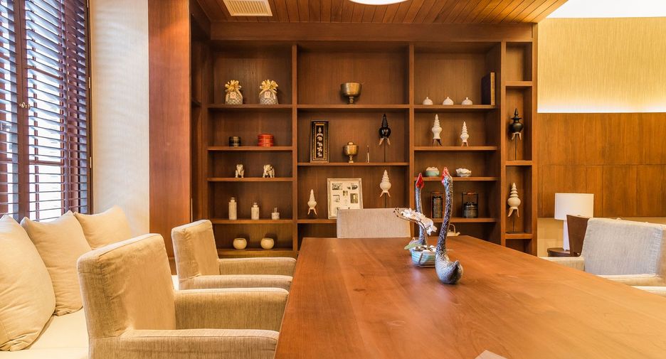 Haus zum Kauf und zur Miete mit 6 Zimmer in Watthana, Bangkok