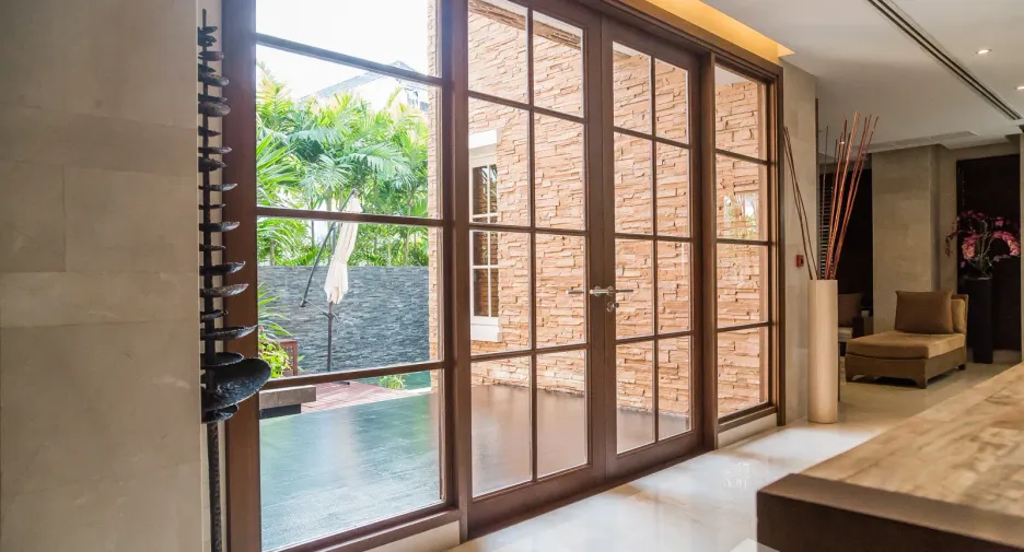 Casa en venta y en alquiler de 6 habitaciones en Watthana, Bangkok