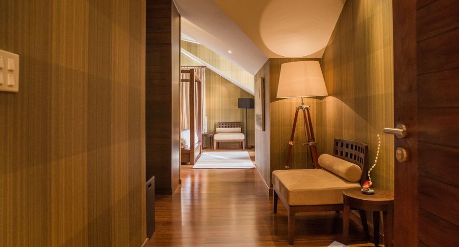 Casa en venta y en alquiler de 6 habitaciones en Watthana, Bangkok