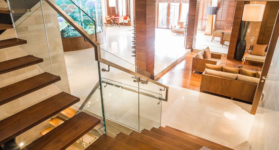 Casa en venta y en alquiler de 6 habitaciones en Watthana, Bangkok