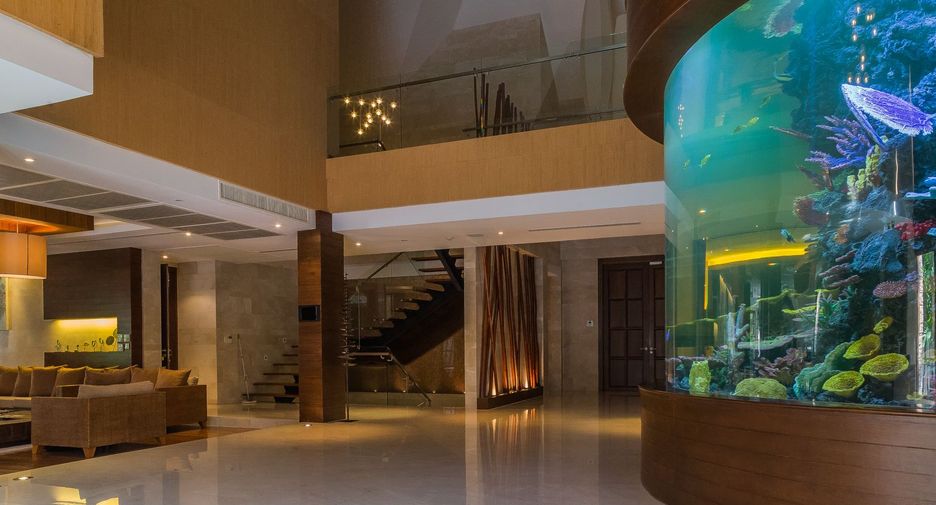 Haus zum Kauf und zur Miete mit 6 Zimmer in Watthana, Bangkok