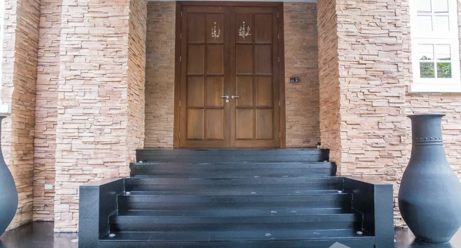 Casa en venta y en alquiler de 6 habitaciones en Watthana, Bangkok