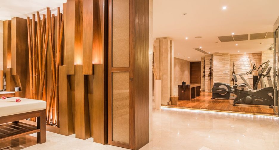 Casa en venta y en alquiler de 6 habitaciones en Watthana, Bangkok