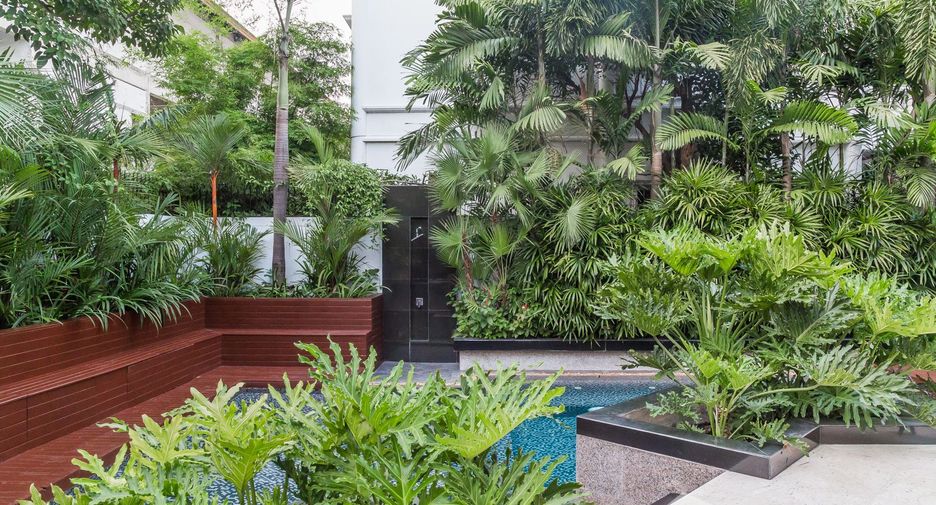 Casa en venta y en alquiler de 6 habitaciones en Watthana, Bangkok