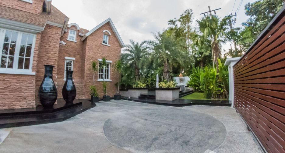 Haus zum Kauf und zur Miete mit 6 Zimmer in Watthana, Bangkok