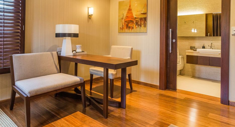 Casa en venta y en alquiler de 6 habitaciones en Watthana, Bangkok