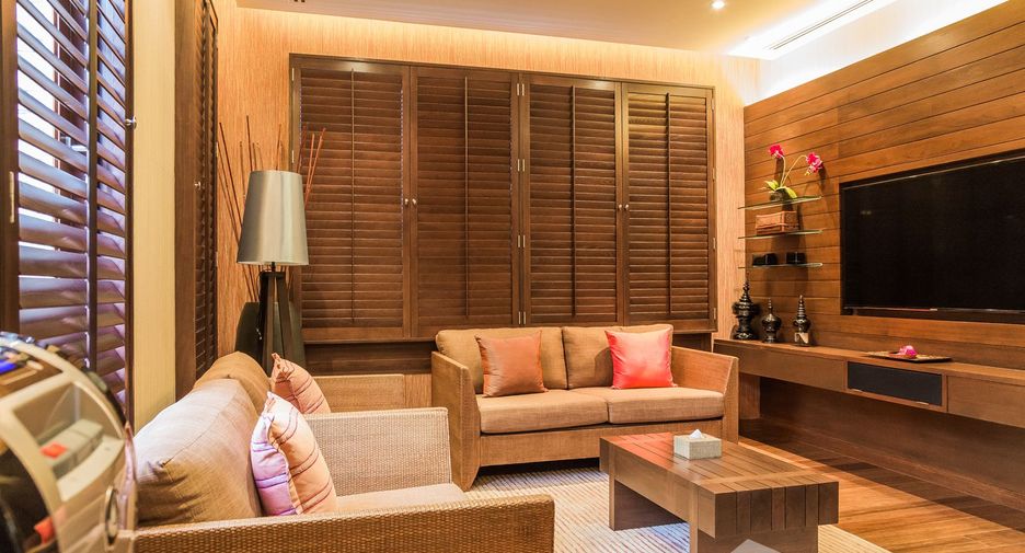 Casa en venta y en alquiler de 6 habitaciones en Watthana, Bangkok