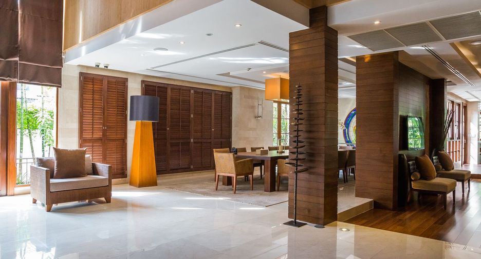 Casa en venta y en alquiler de 6 habitaciones en Watthana, Bangkok