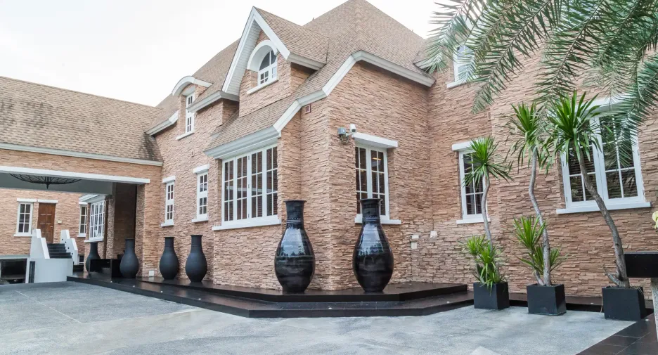 Haus zum Kauf und zur Miete mit 6 Zimmer in Watthana, Bangkok