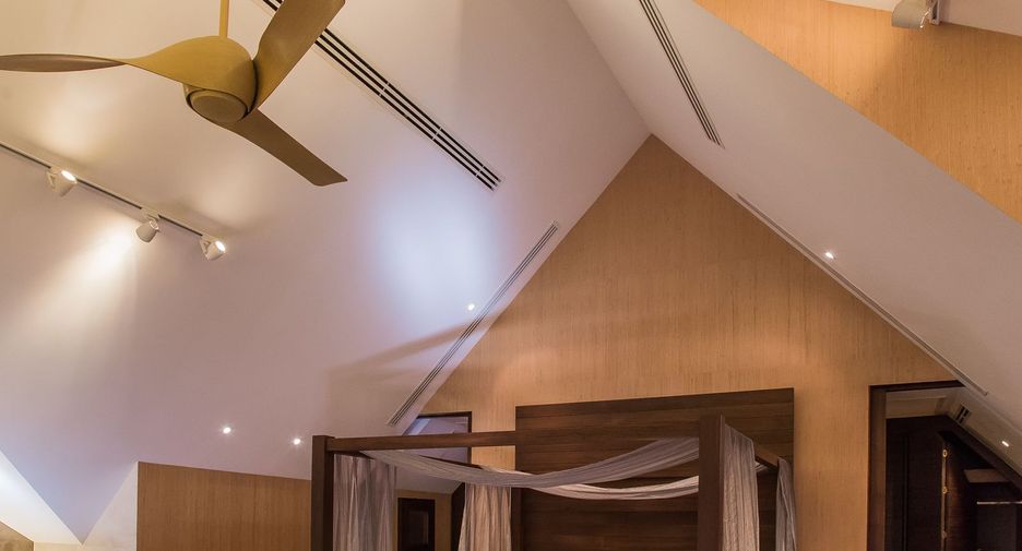 Casa en venta y en alquiler de 6 habitaciones en Watthana, Bangkok