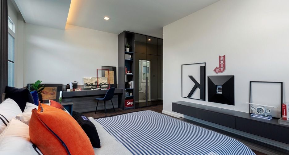 For sale and for rent 4 bedrooms house in Mueang Phuket, Phuket