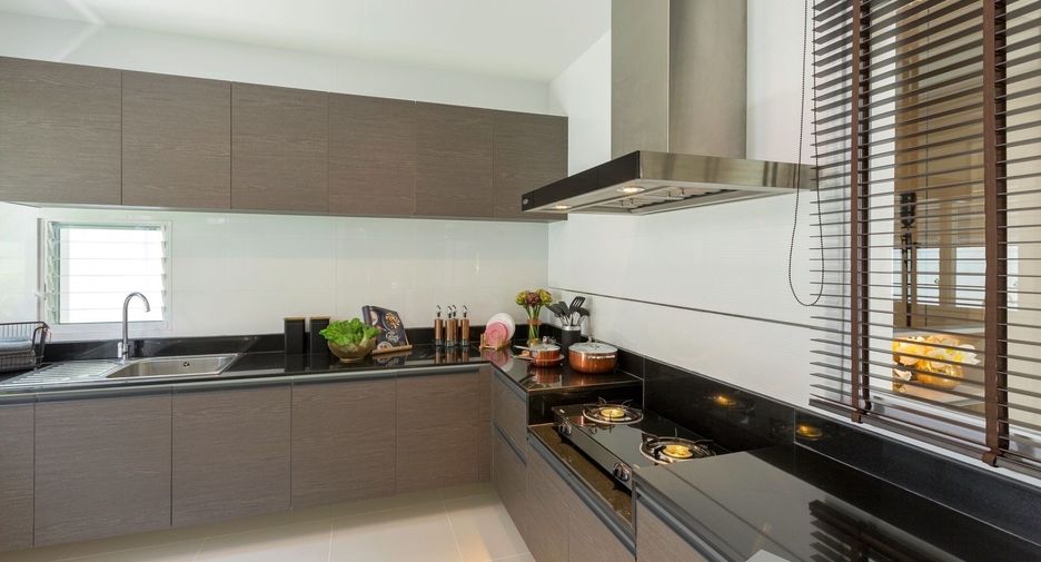 For sale and for rent 4 bedrooms house in Mueang Phuket, Phuket