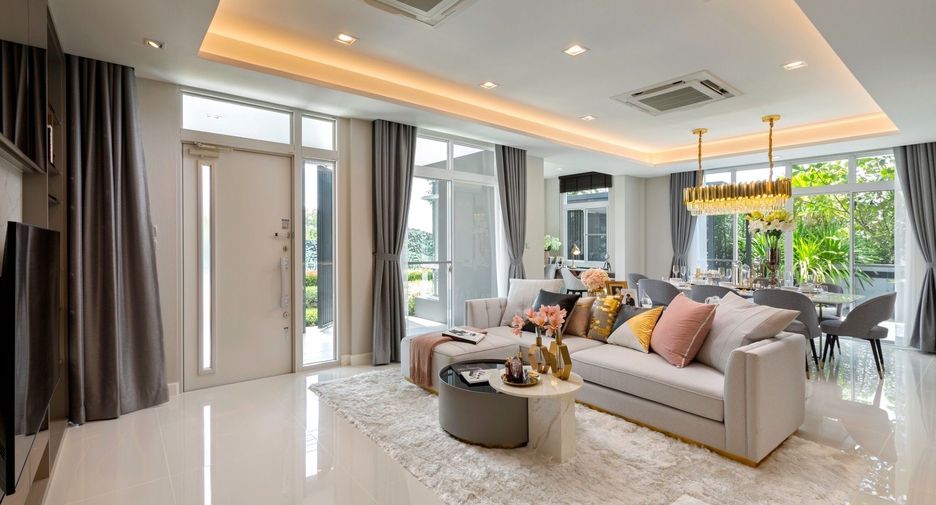 For sale and for rent 4 bedrooms house in Mueang Phuket, Phuket