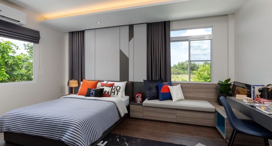 For sale and for rent 4 bedrooms house in Mueang Phuket, Phuket