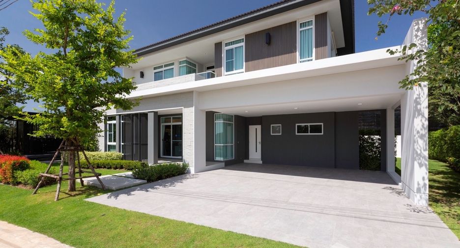 For sale and for rent 4 bedrooms house in Mueang Phuket, Phuket