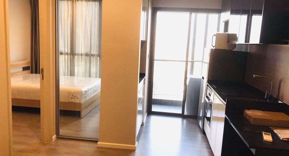 For sale 1 bed condo in Sathon, Bangkok