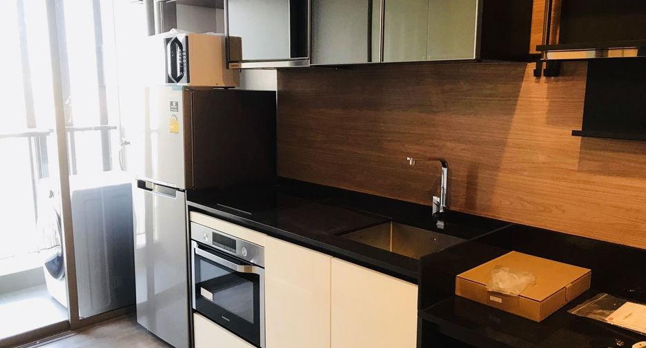 For sale 1 bed condo in Sathon, Bangkok