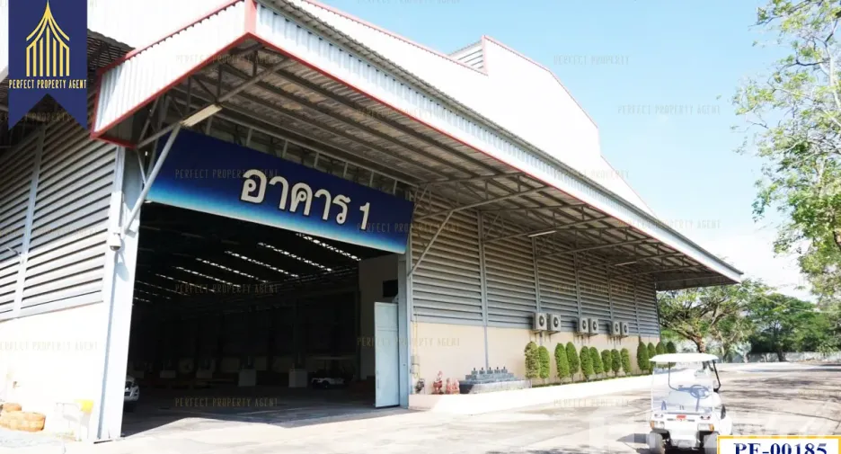 For sale 5 bedrooms house in Mueang Prachinburi, Prachin Buri