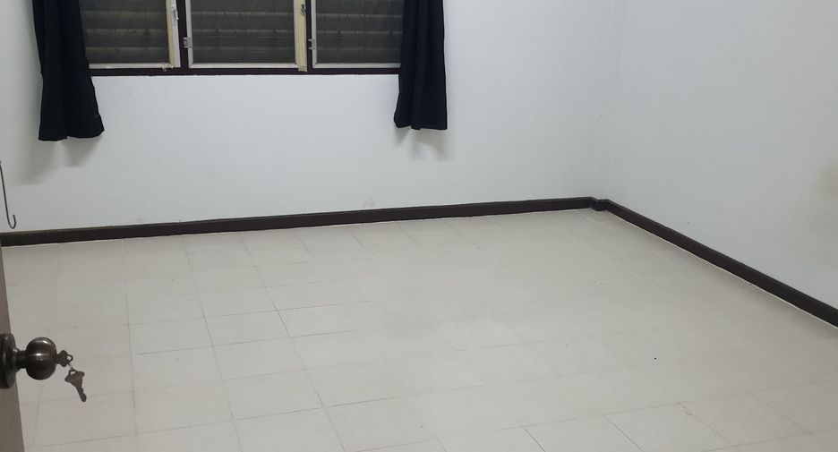 For rent 2 bedrooms townhouse in Mueang Khon Kaen, Khon Kaen