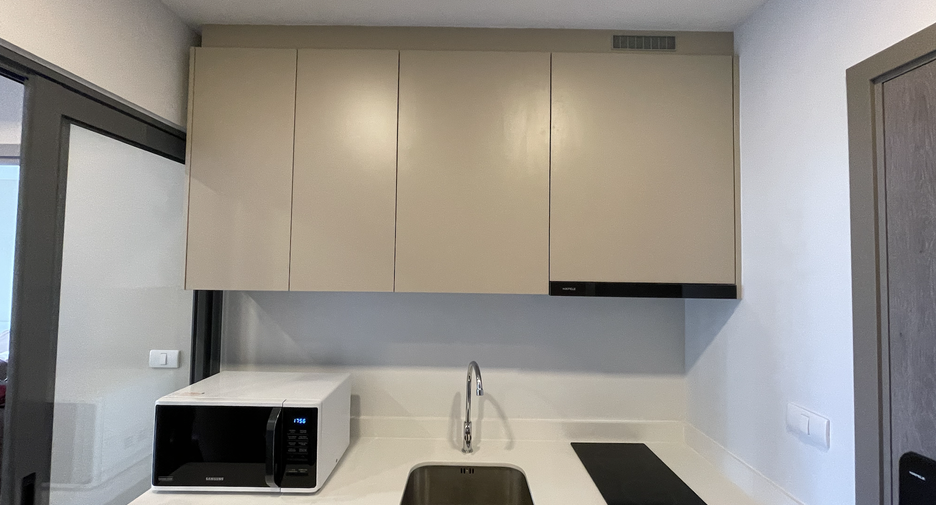For sale 1 bed condo in Watthana, Bangkok