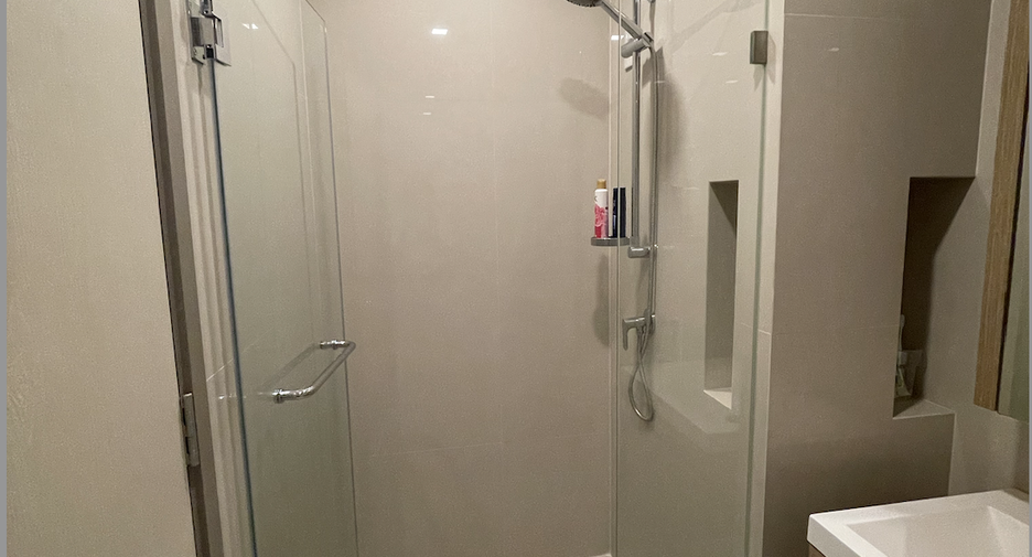 For sale 1 bed condo in Watthana, Bangkok