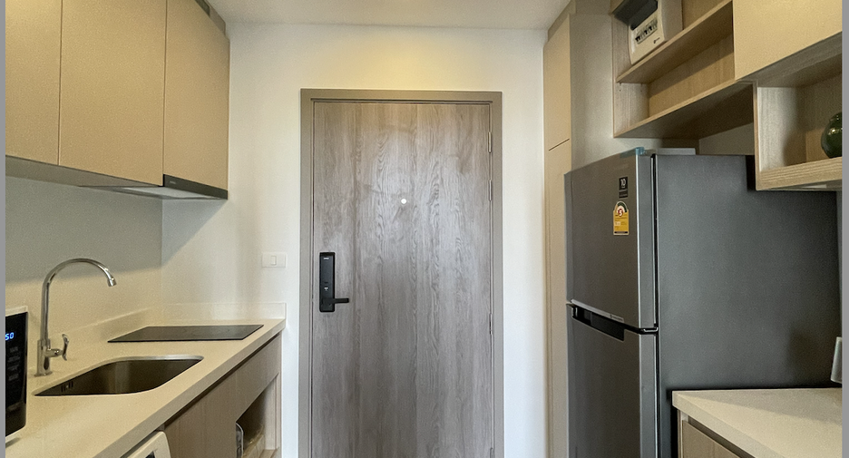 For sale 1 bed condo in Watthana, Bangkok