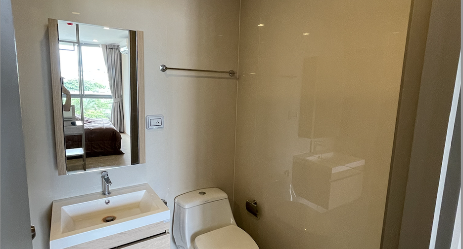 For sale 1 bed condo in Watthana, Bangkok