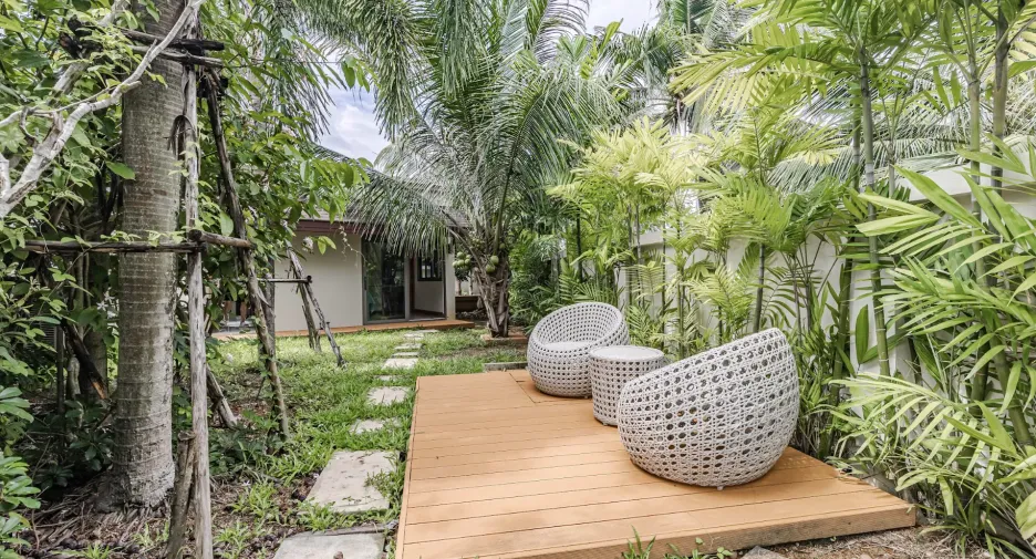 Villa en venta y en alquiler de 4 habitaciones en Thalang, Phuket