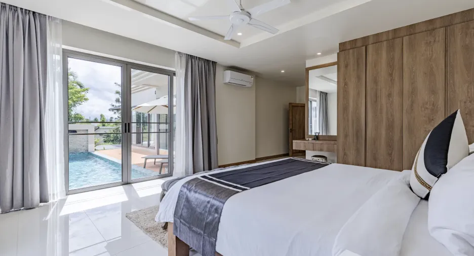 Villa en venta y en alquiler de 4 habitaciones en Thalang, Phuket
