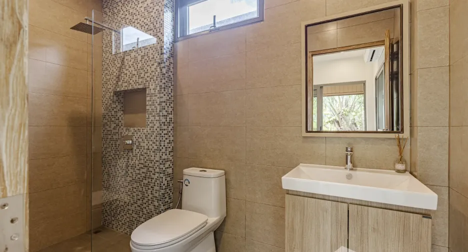 Villa en venta y en alquiler de 4 habitaciones en Thalang, Phuket