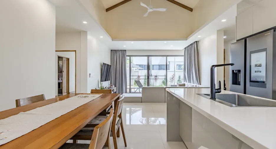Villa en venta y en alquiler de 4 habitaciones en Thalang, Phuket