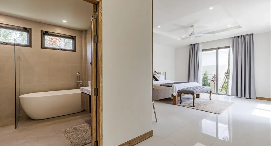 Villa en venta y en alquiler de 4 habitaciones en Thalang, Phuket
