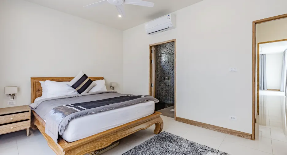 Villa en venta y en alquiler de 4 habitaciones en Thalang, Phuket