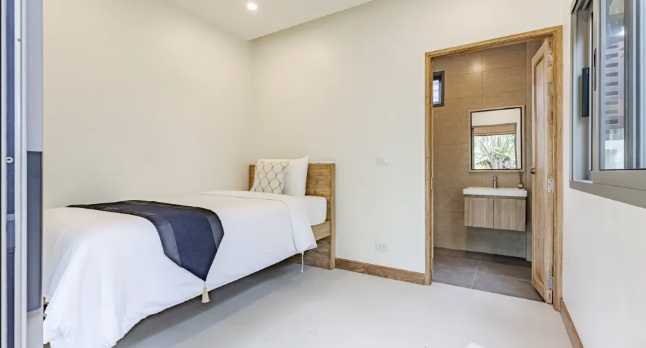 Villa en venta y en alquiler de 4 habitaciones en Thalang, Phuket
