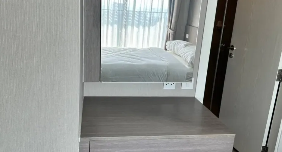 For sale and for rent 2 bedrooms condo in Si Racha, Chonburi