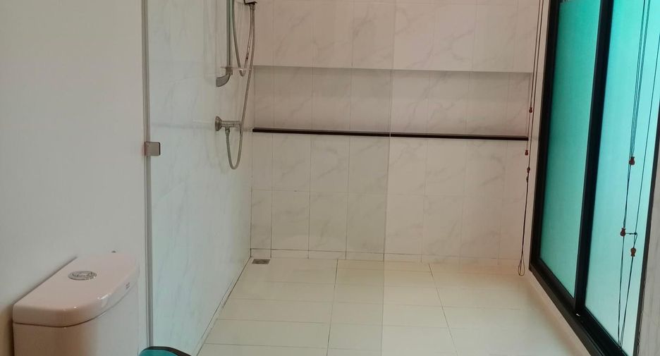 For rent 2 bedrooms villa in Mueang Phuket, Phuket
