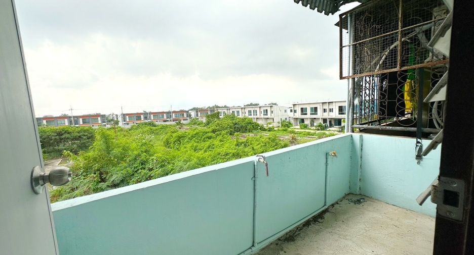 For sale 3 bedrooms retail Space in Thung Khru, Bangkok