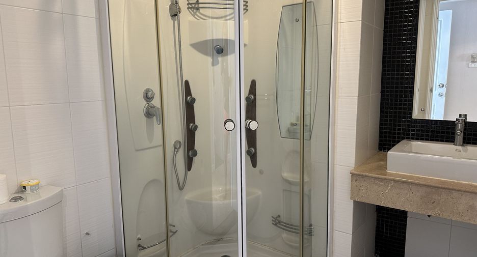 For sale and for rent 2 bedrooms condo in Mueang Phuket, Phuket
