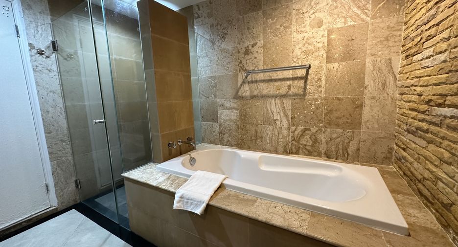 For sale and for rent 2 bedrooms condo in Mueang Phuket, Phuket
