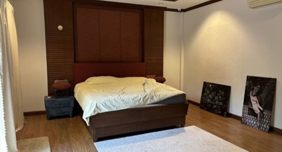 For rent 3 bedrooms house in Huay Yai, Pattaya