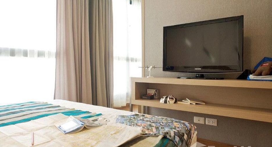 For sale 1 bed condo in Khlong Toei, Bangkok