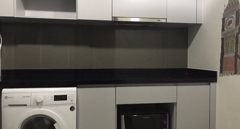 For sale 1 bed condo in Khlong Toei, Bangkok