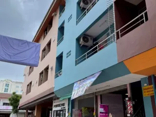 出售 12 卧室 商业空间 在 Bang Lamung, Chon Buri