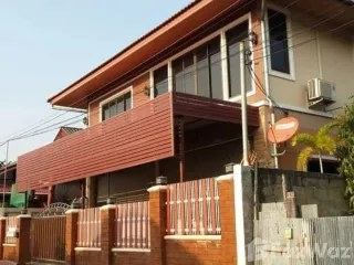 For sale 5 bedrooms house in Mae Sot, Tak