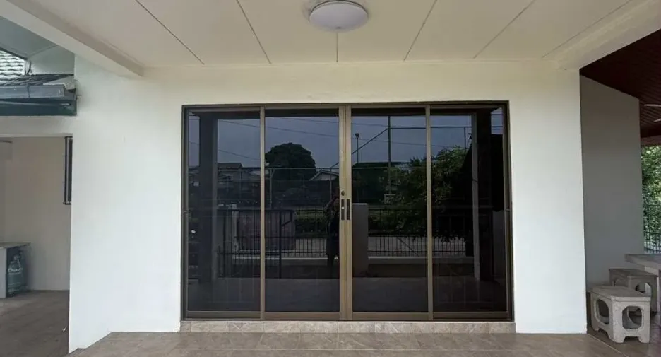 Haus zur Miete mit 2 Zimmer in Bang Lamung, Chonburi
