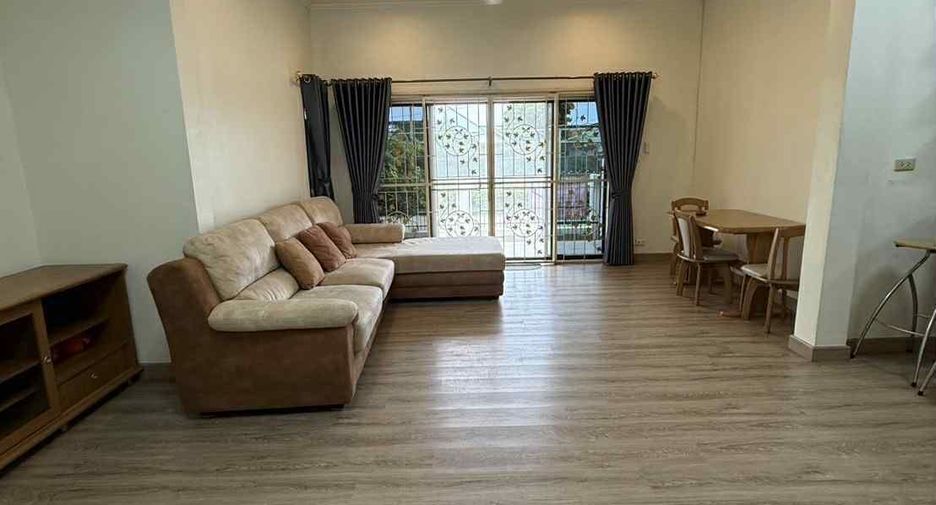 Haus zur Miete mit 2 Zimmer in Bang Lamung, Chonburi