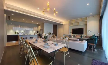 Condo en venta y en alquiler de 3 habitaciones en Watthana, Bangkok