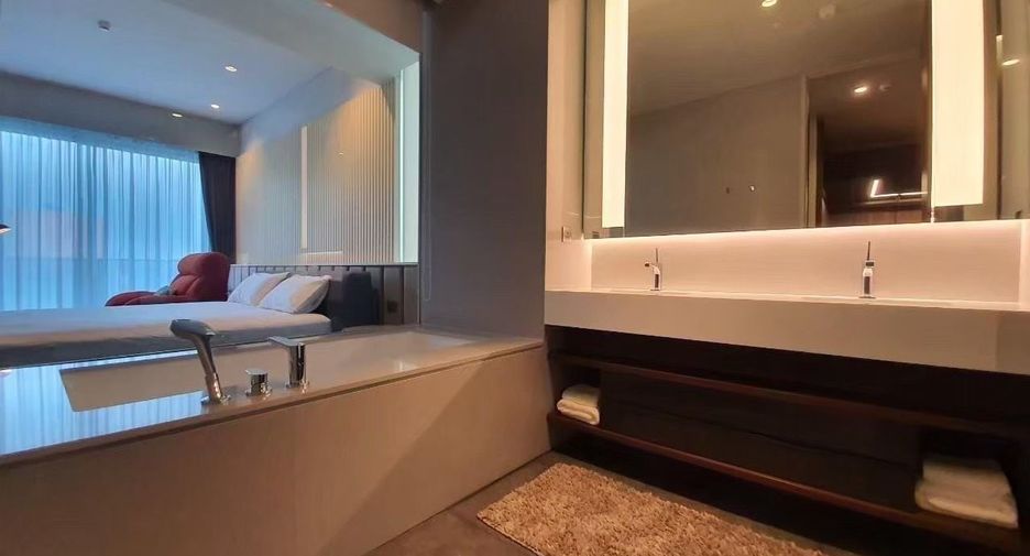 For sale and for rent 3 bedrooms condo in Watthana, Bangkok